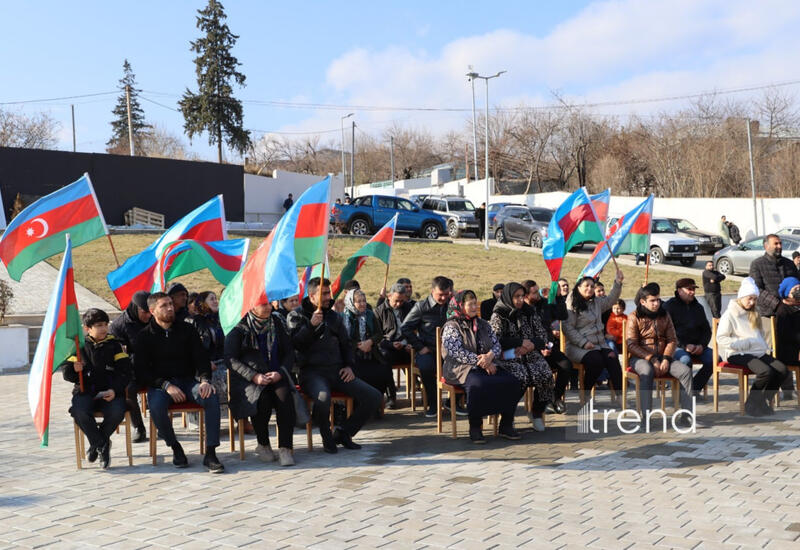 Məmmədbəyli kəndinə və Qırmızı Bazar qəsəbəsinə köçən sakinlərə evlərinin açarları təqdim olunub