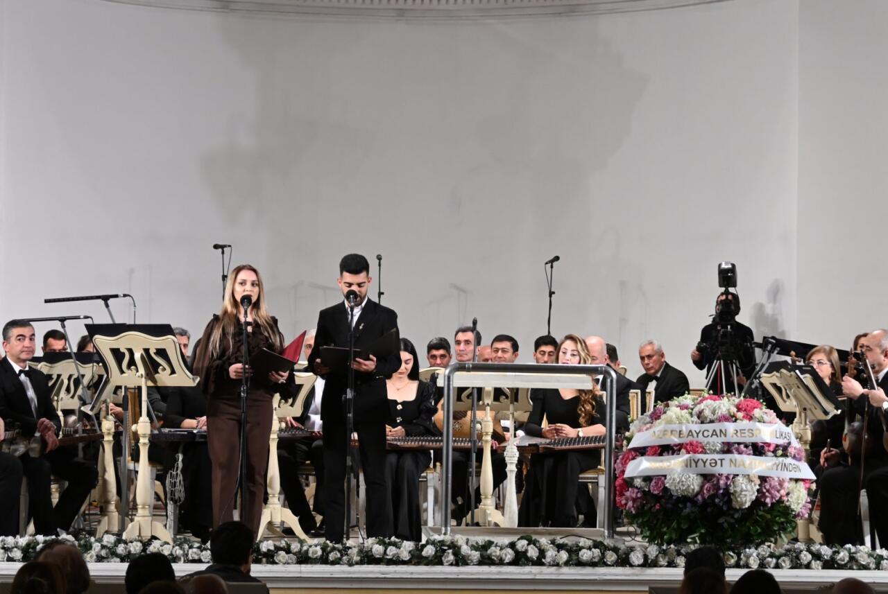 Духовное наследие народного поэта Азербайджана Фикрета Годжа в музыке и поэзии