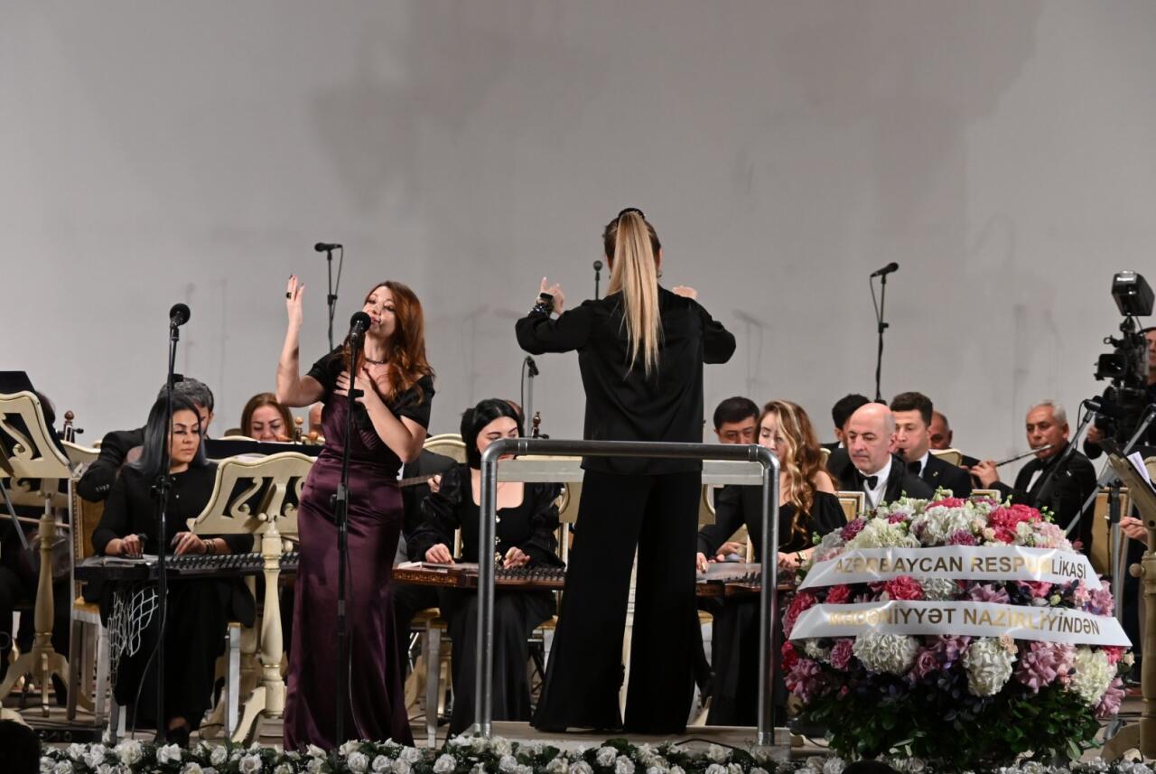 Духовное наследие народного поэта Азербайджана Фикрета Годжа в музыке и поэзии