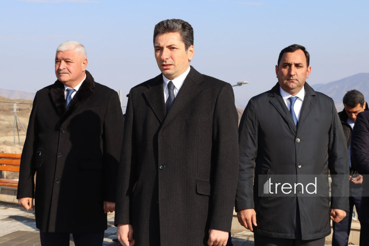 Məmmədbəyli kəndinə və Qırmızı Bazar qəsəbəsinə köçən sakinlərə evlərinin açarları təqdim olunub