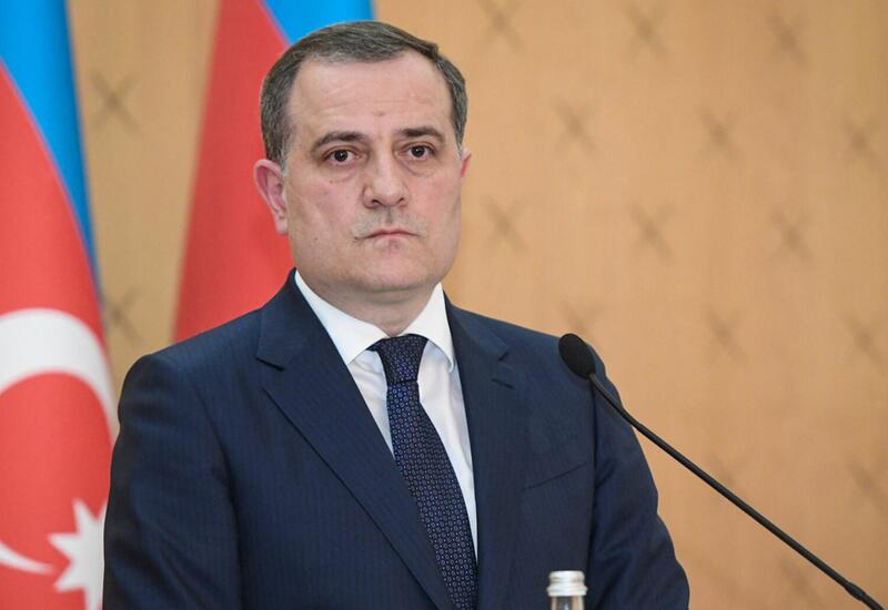 Джейхун Байрамов разъяснил условия исключения армян из "черного списка"