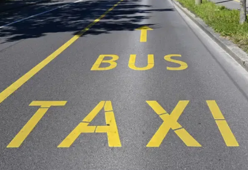 В Баку предлагают пустить такси на автобусные полосы