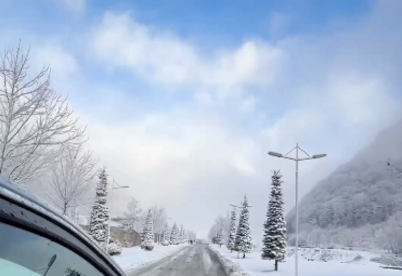 Габалу окутал снег