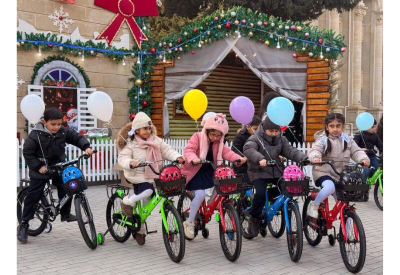 Heydər Əliyev Fondunun vitse-prezidenti Leyla Əliyevanın təşəbbüsü ilə Yevlax şəhərində uşaqlar üçün Yeni il tədbiri təşkil olunub