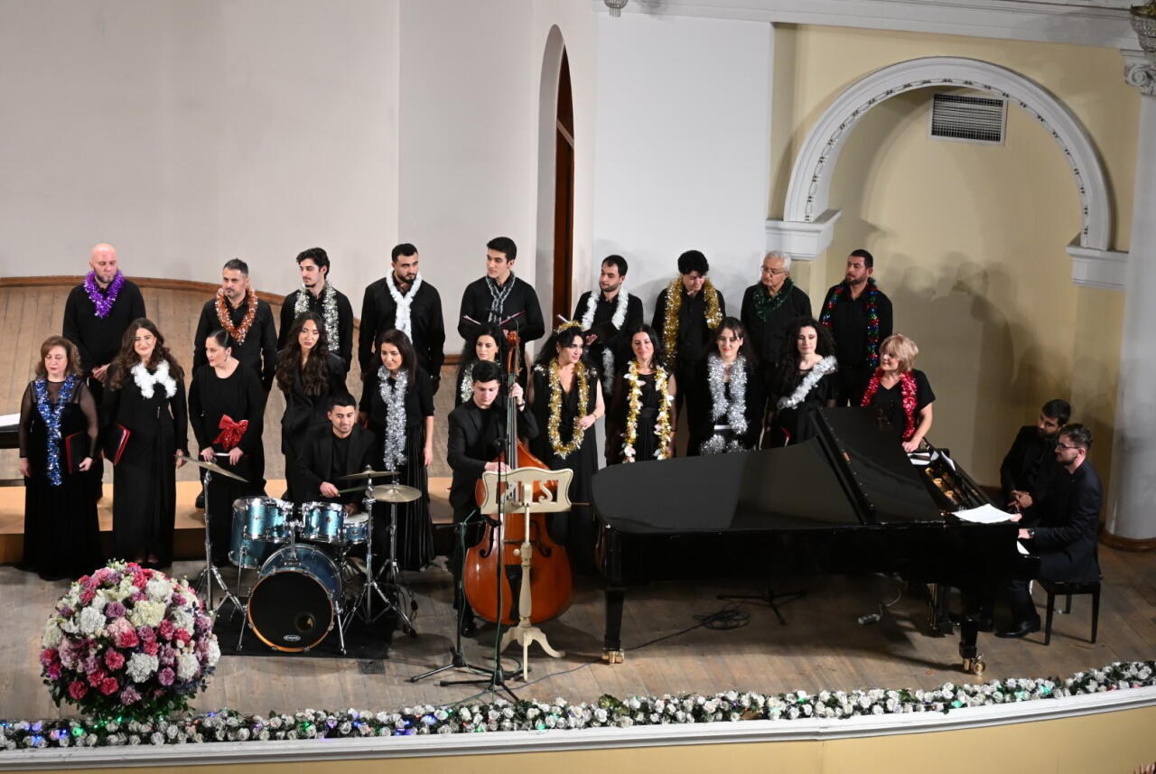 В Филармонии прошел концерт ко Дню солидарности азербайджанцев мира и Новому году