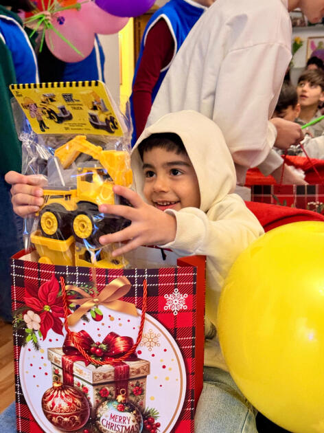 Heydər Əliyev Fondunun vitse-prezidenti Leyla Əliyevanın təşəbbüsü ilə Gəncədə uşaq evində Yeni il tədbiri keçirilib