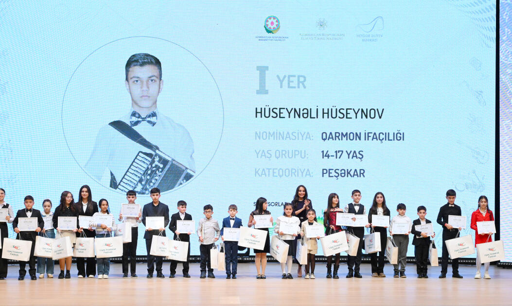 Leyla Əliyeva və Alena Əliyeva Uşaq İncəsənət Festivalının yekun mükafatlandırma mərasimində iştirak ediblər