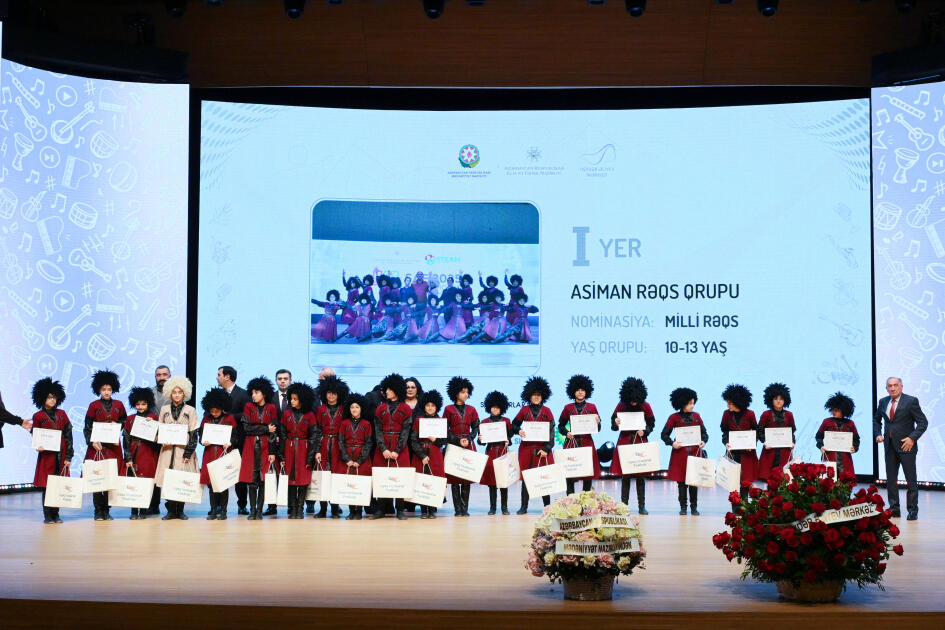 Leyla Əliyeva və Alena Əliyeva Uşaq İncəsənət Festivalının yekun mükafatlandırma mərasimində iştirak ediblər