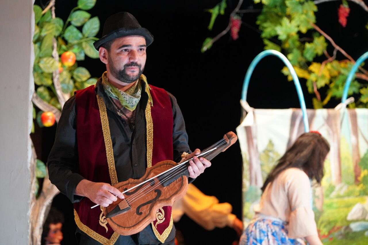 В Баку с аншлагом состоялась премьера спектакля "Qaraca qız"