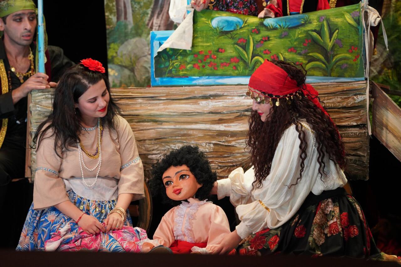 В Баку с аншлагом состоялась премьера спектакля "Qaraca qız"