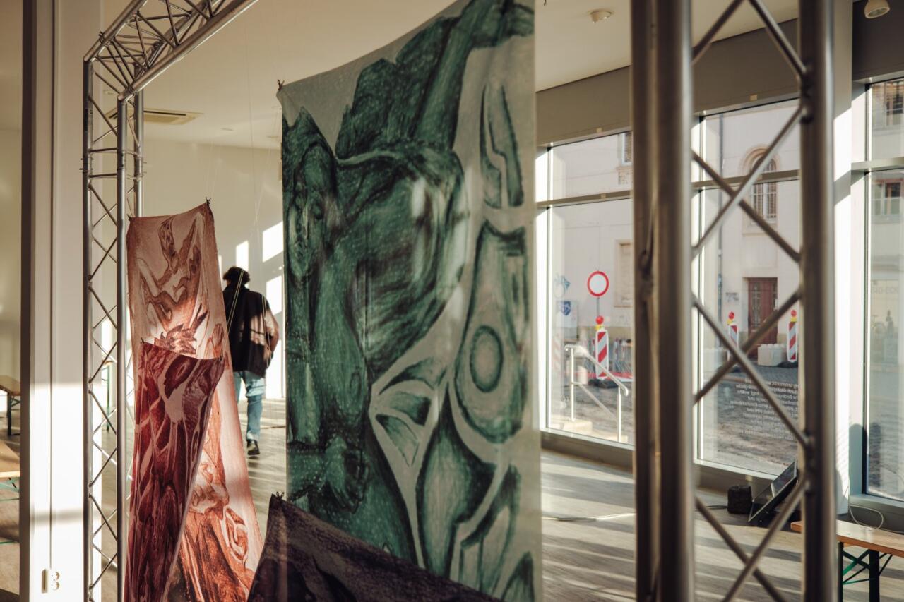 Под азербайджанским кураторством в Германии прошла выставка "Человек и природа в эпоху одиночества"