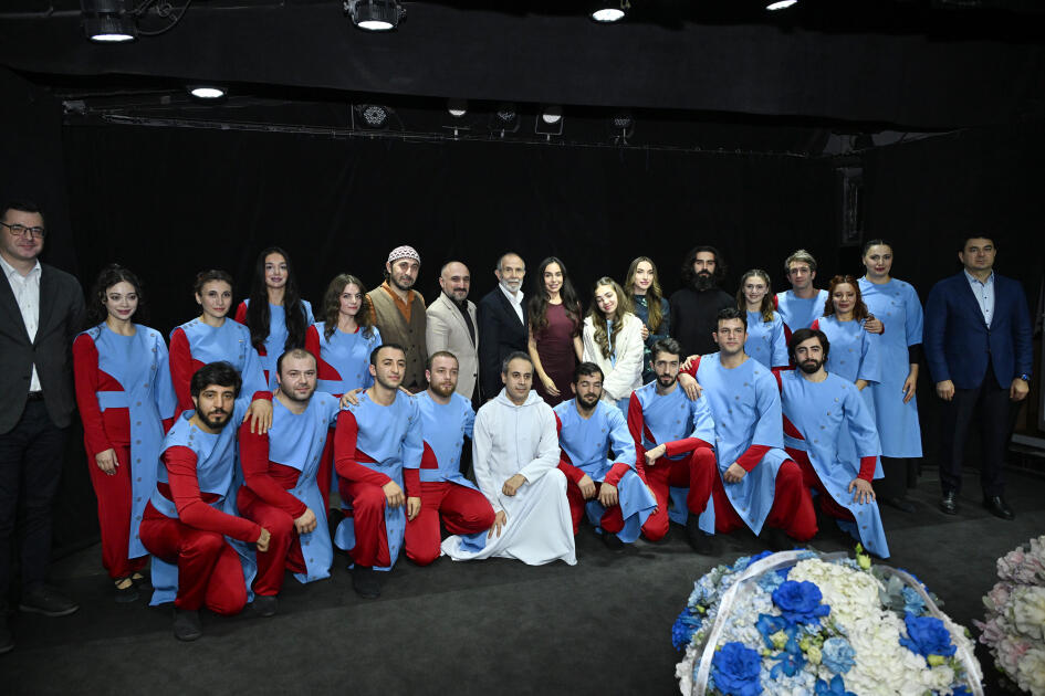 Leyla Əliyeva və Alena Əliyeva Pantomim Teatrında “Romeo və Cülyetta” tamaşasını izləyiblər - FOTO