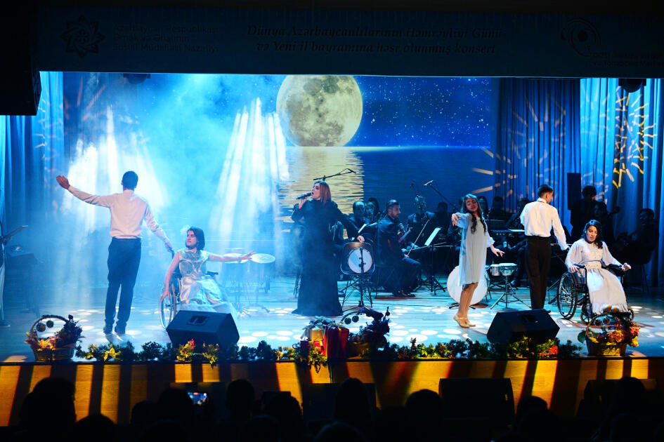 Leyla Əliyeva və Alena Əliyeva DOST İnklüziv İnkişaf və Yaradıcılıq Mərkəzini ziyarət ediblər