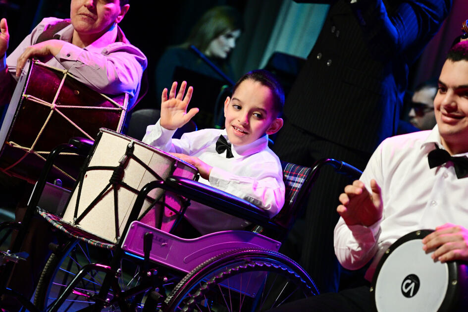 Leyla Əliyeva və Alena Əliyeva DOST İnklüziv İnkişaf və Yaradıcılıq Mərkəzini ziyarət ediblər