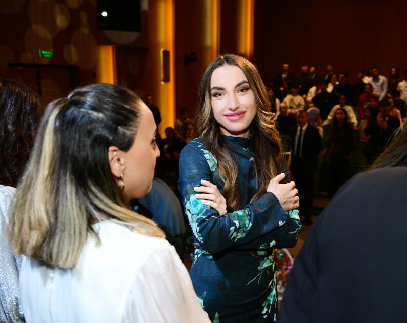 Leyla Əliyeva və Alena Əliyeva DOST İnklüziv İnkişaf və Yaradıcılıq Mərkəzini ziyarət ediblər