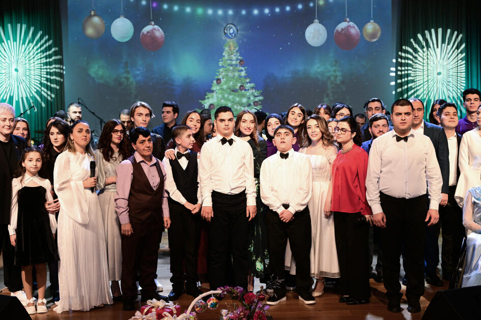 Leyla Əliyeva və Alena Əliyeva DOST İnklüziv İnkişaf və Yaradıcılıq Mərkəzini ziyarət ediblər