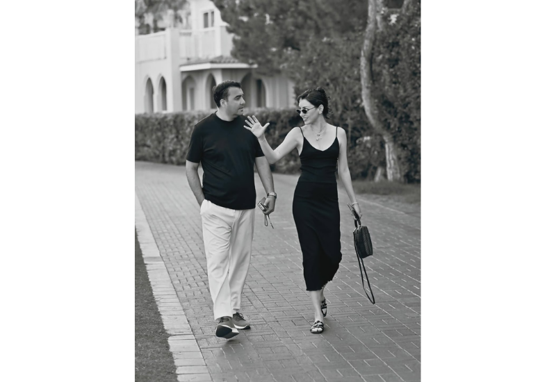 Певица Сафура поздравила супруга с днем рождения