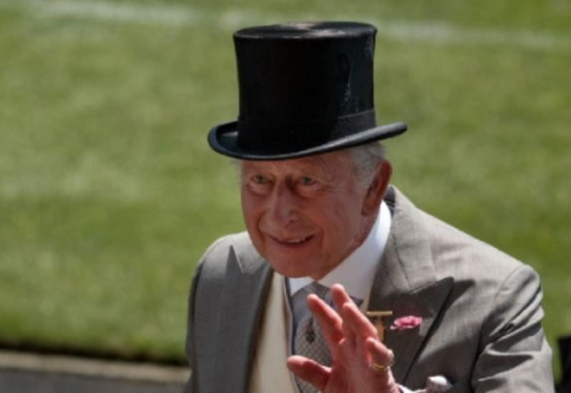 Карл III может совершить визит в США