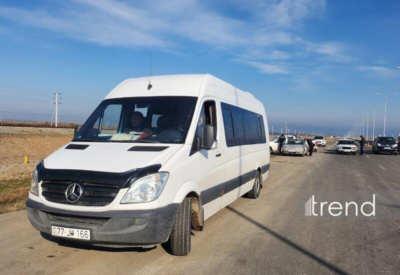 Növbəti köç karvanı Ağdərənin Vəngli kəndinə çatıb: açarlar təqdim olunub