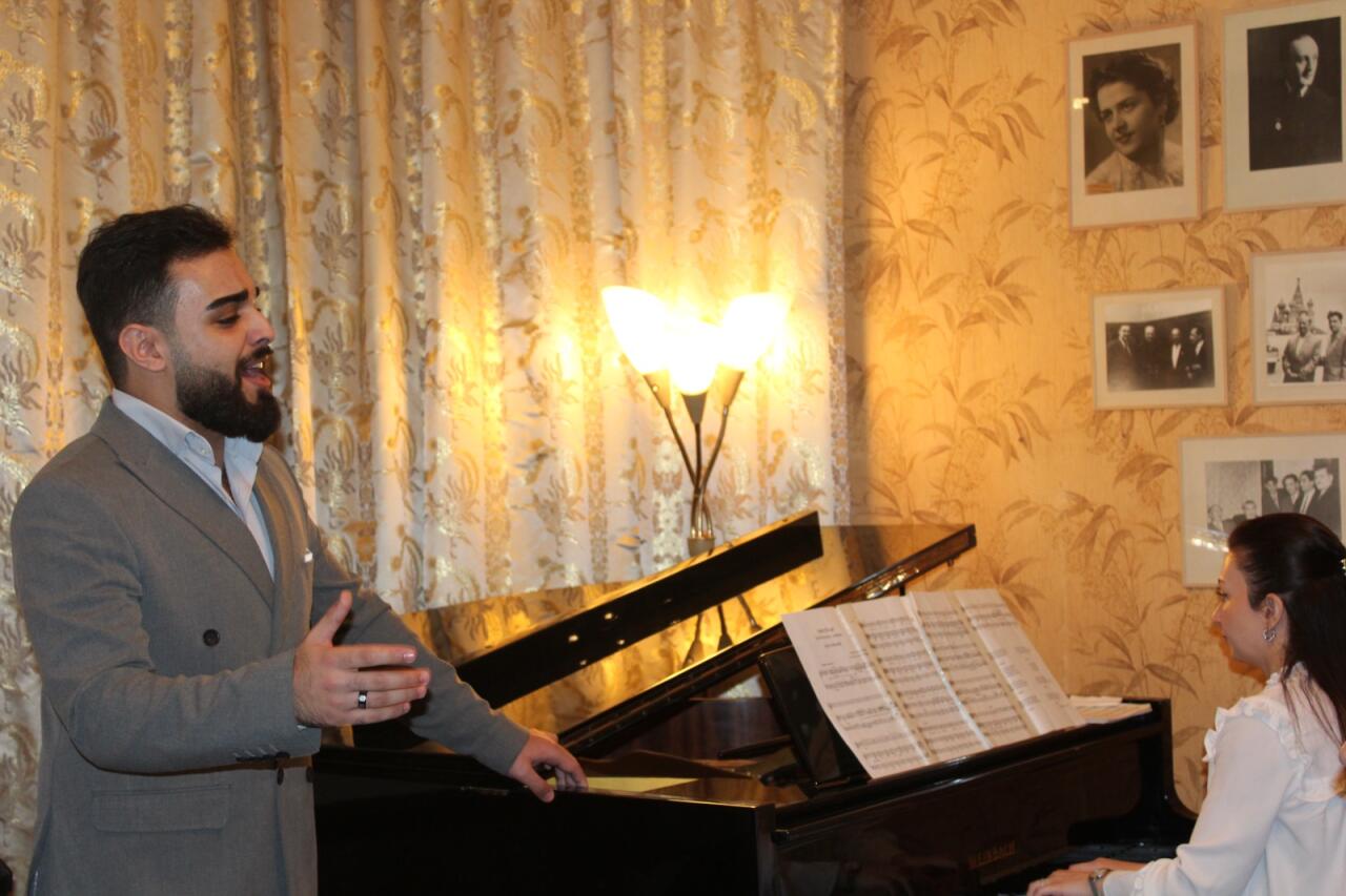 В рамках проекта "Гости Бюльбюля" прошел вечер к 110-летию легендарного Рашида Бейбутова