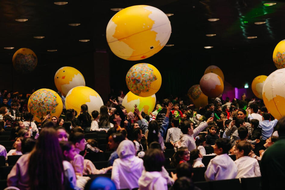 Heydər Əliyev Fondunun vitse-prezidenti Leyla Əliyevanın təşəbbüsü ilə xüsusi qayğıya ehtiyacı olan uşaqlar üçün “Cırtdan Meqa Şousu” təşkil olunub