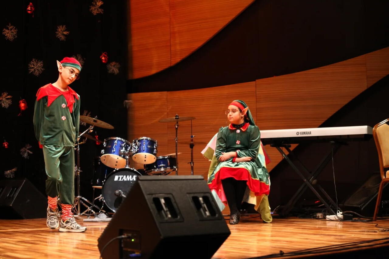 В Баку прошел новогодний концерт Magic Bridge