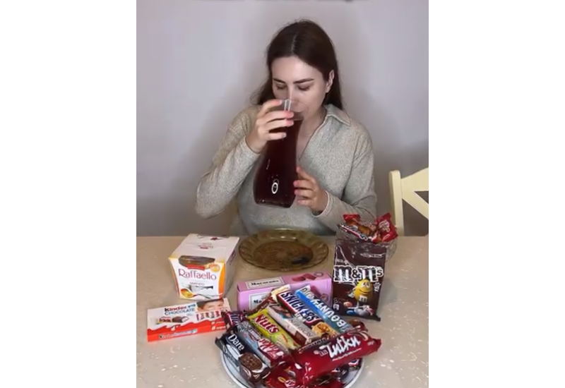 Меликовы показали, как пить чай "без сахара"