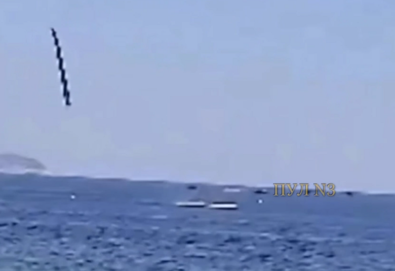 В Бразилии самолет упал в море на глазах у отдыхающих