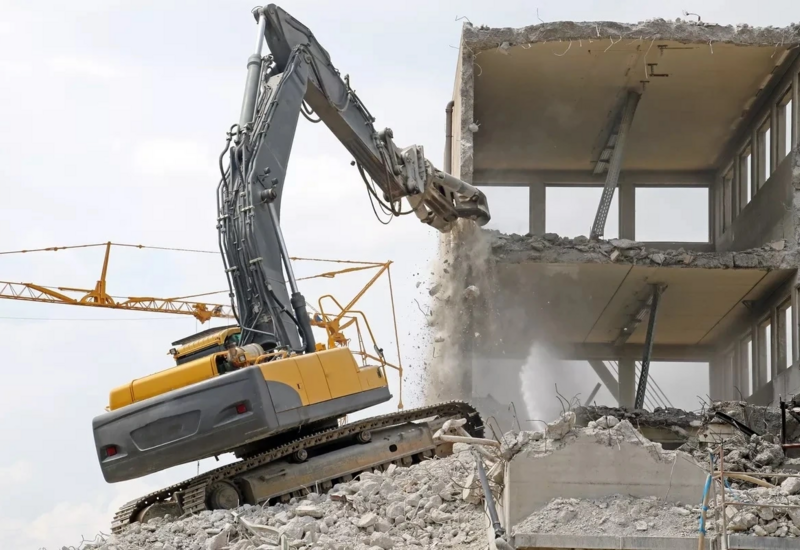 Почему процесс сноса аварийных зданий затягивается?