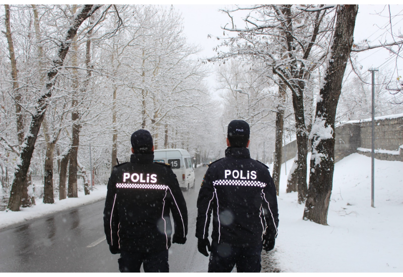 DİN əməkdaşları hava şəraiti ilə əlaqədar gücləndirilmiş rejimdə xidmət aparırlar