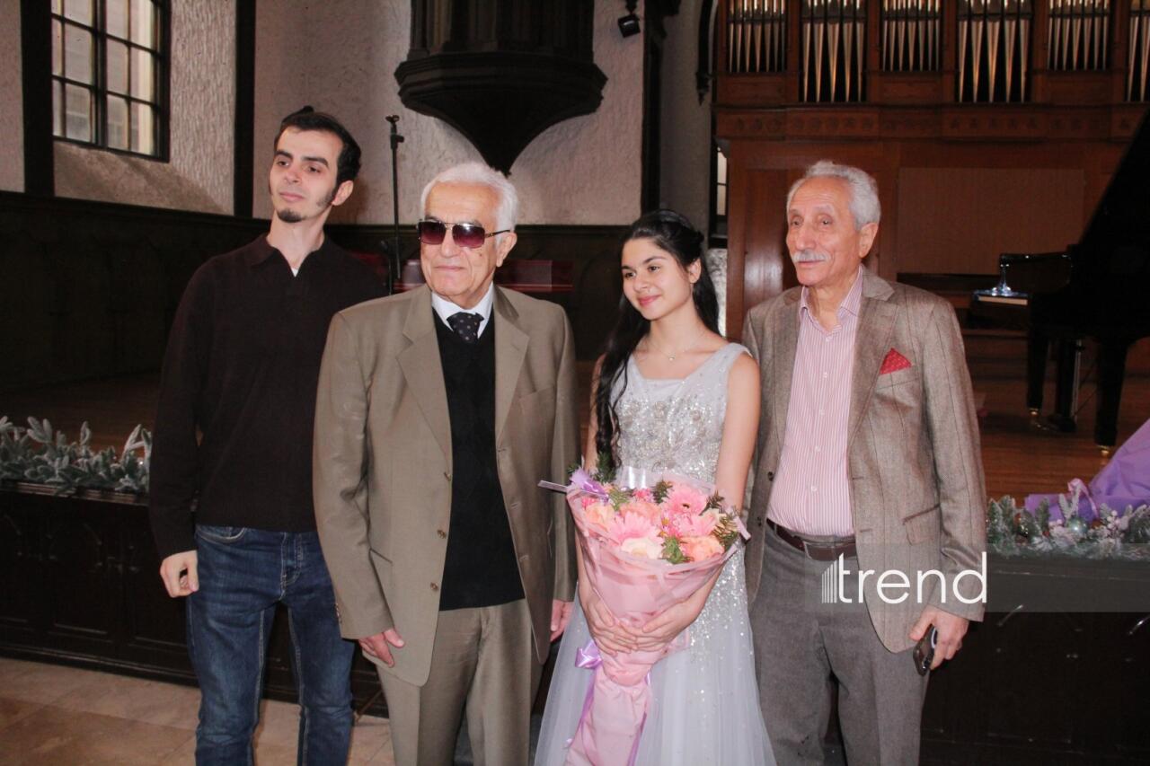 15-летний вундеркинд Айдан Нуриева объединила мировую классику с азербайджанской поэзией