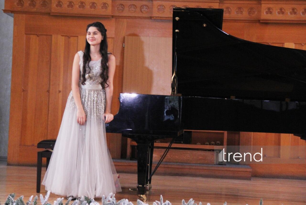 15-летний вундеркинд Айдан Нуриева объединила мировую классику с азербайджанской поэзией