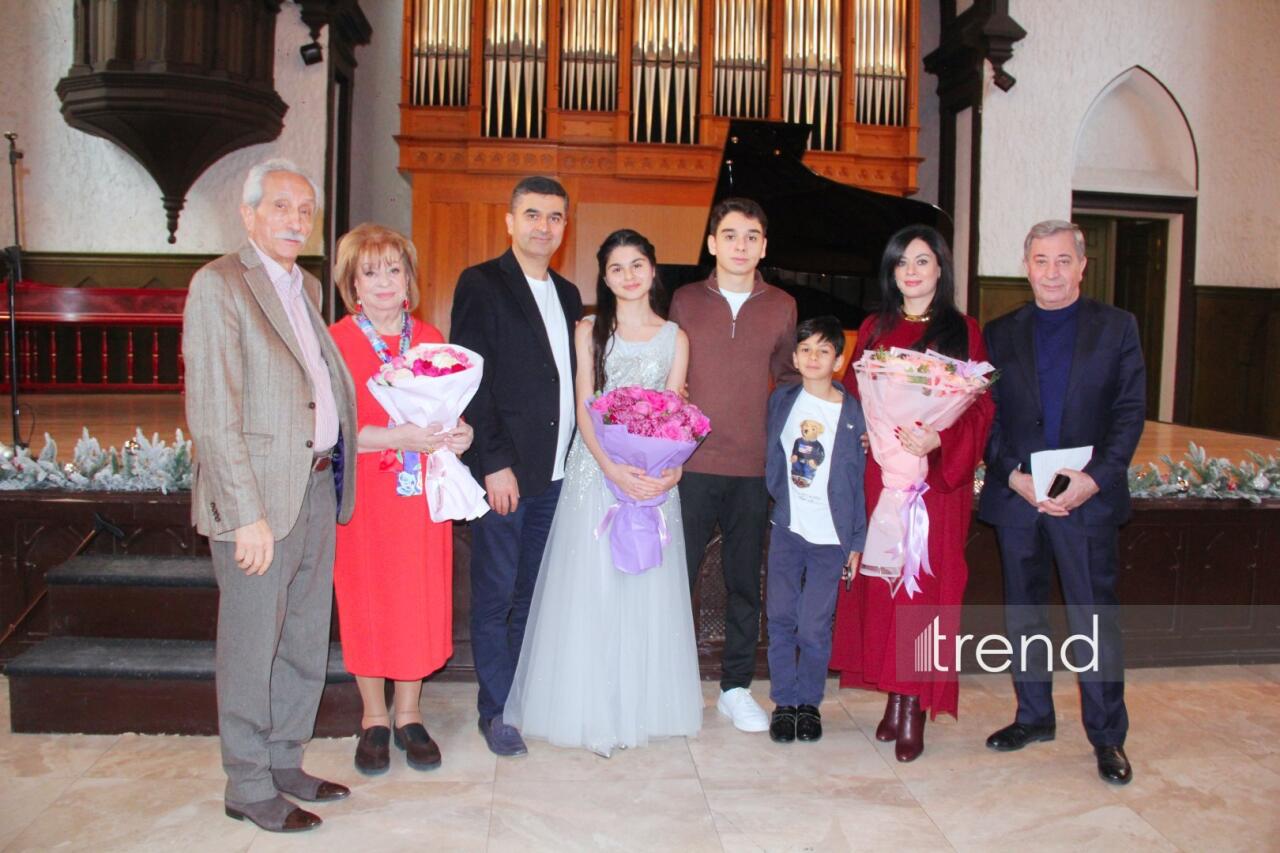 15-летний вундеркинд Айдан Нуриева объединила мировую классику с азербайджанской поэзией