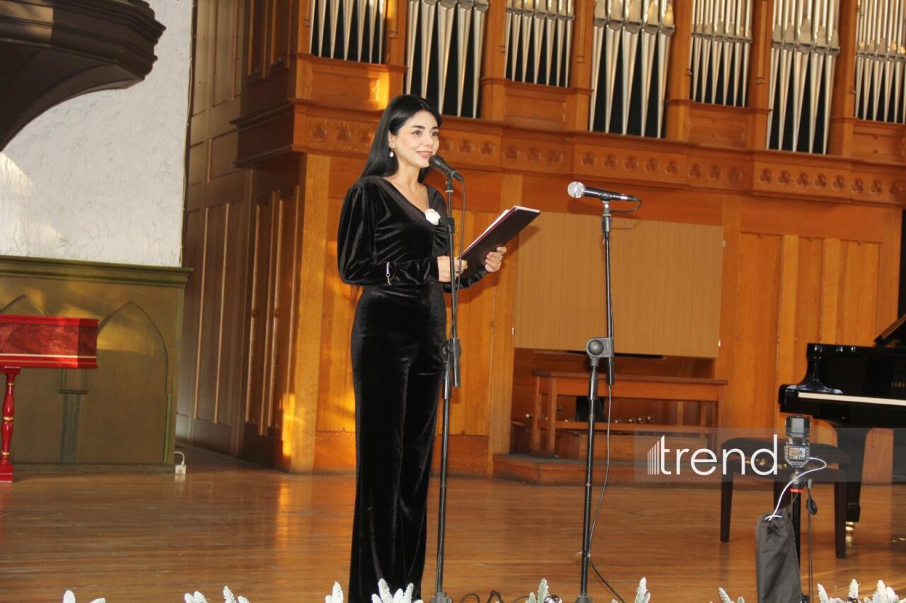 15-летний вундеркинд Айдан Нуриева объединила мировую классику с азербайджанской поэзией