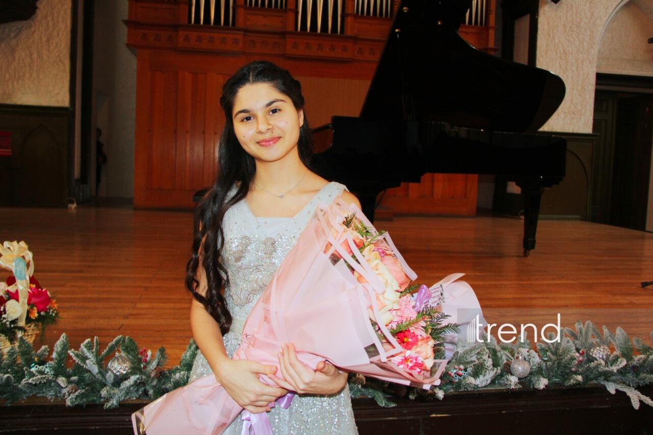 15-летний вундеркинд Айдан Нуриева объединила мировую классику с азербайджанской поэзией