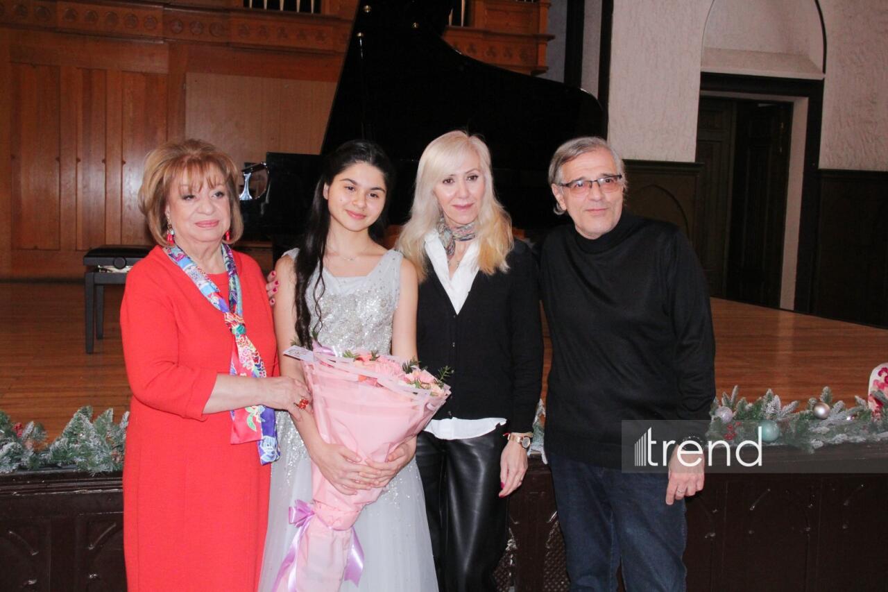 15-летний вундеркинд Айдан Нуриева объединила мировую классику с азербайджанской поэзией