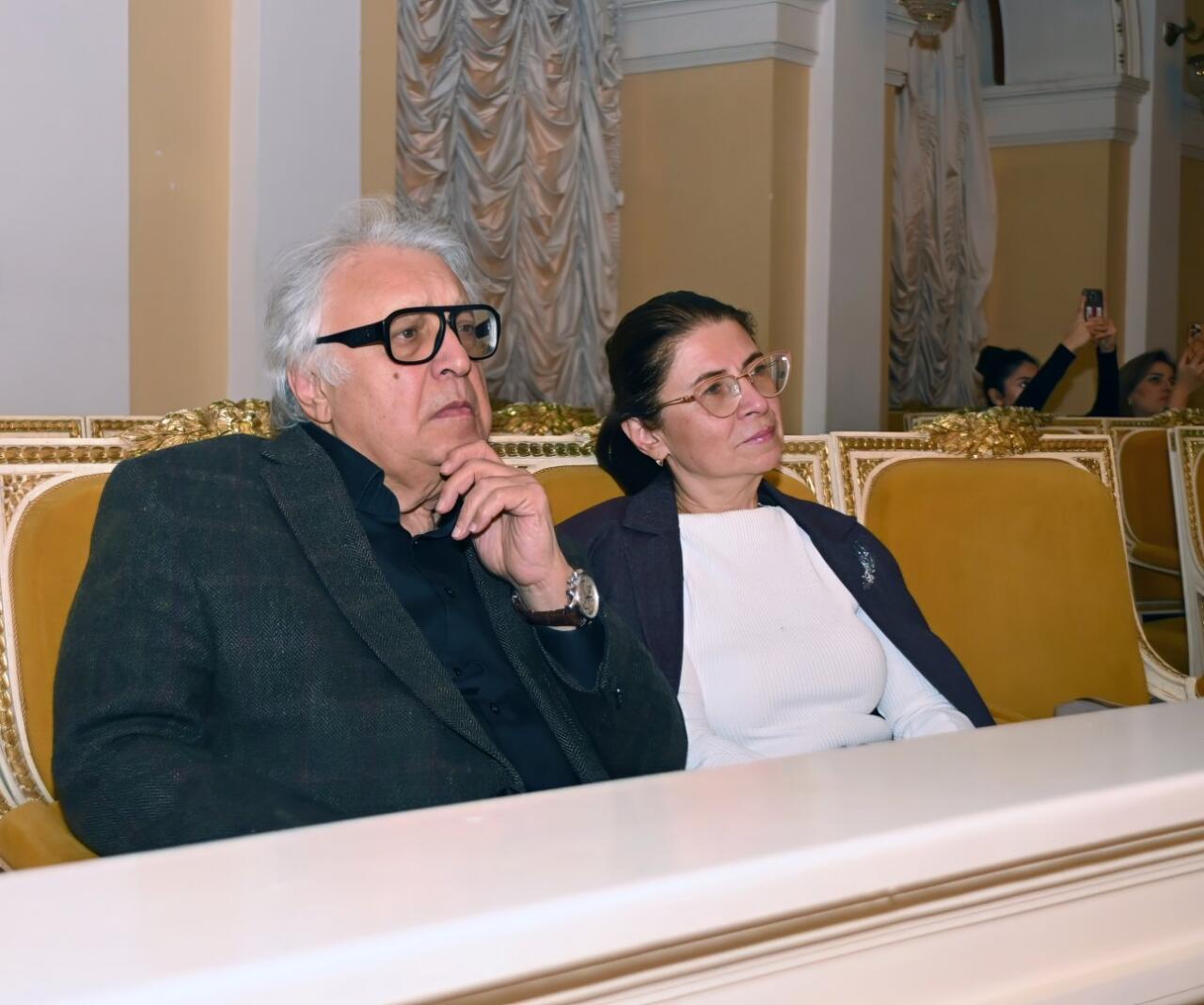 В Баку состоялся концерт, посвященный Дню cолидарности азербайджанцев мира и Новому году