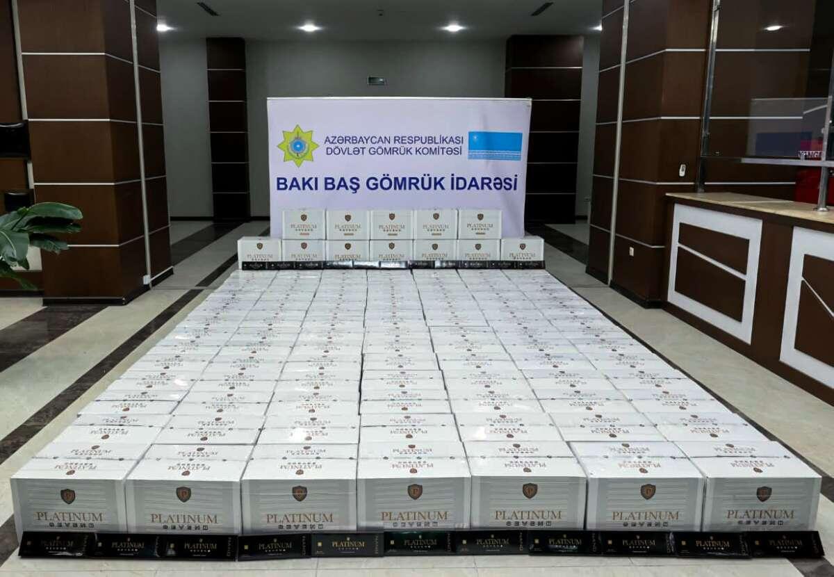 В Азербайджане пресечен незаконный ввоз в страну крупной партии сигарет