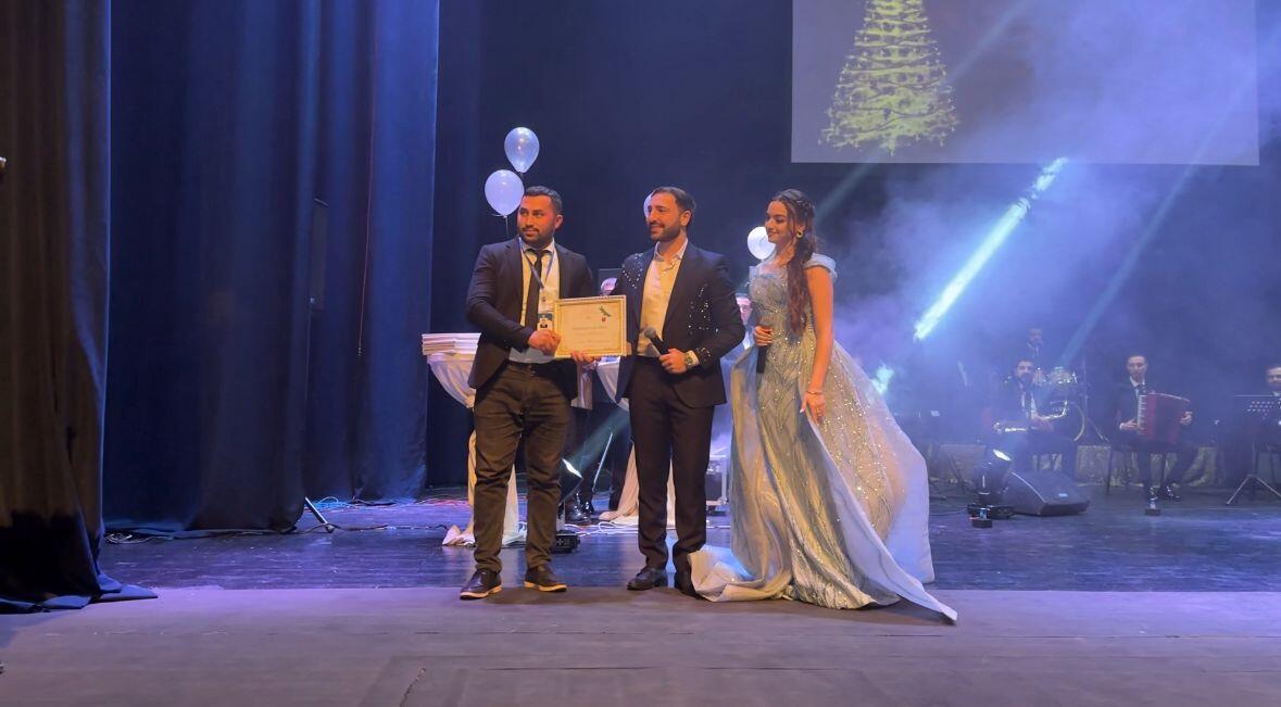 В Гянджинской государственной филармонии состоялась праздничная программа "В Новый год - вместе с нами"