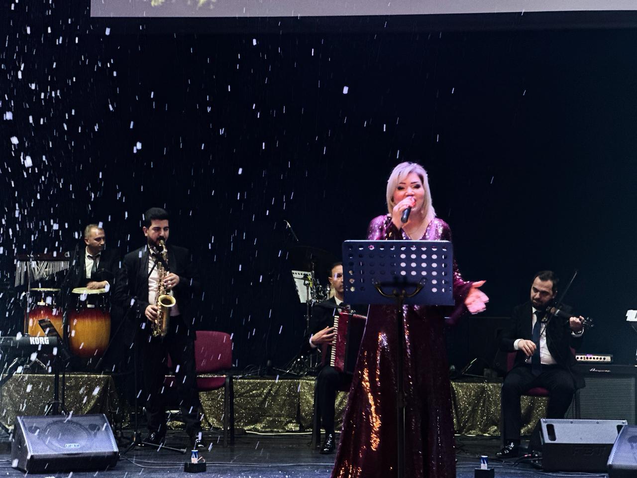 В Гянджинской государственной филармонии состоялась праздничная программа "В Новый год - вместе с нами"