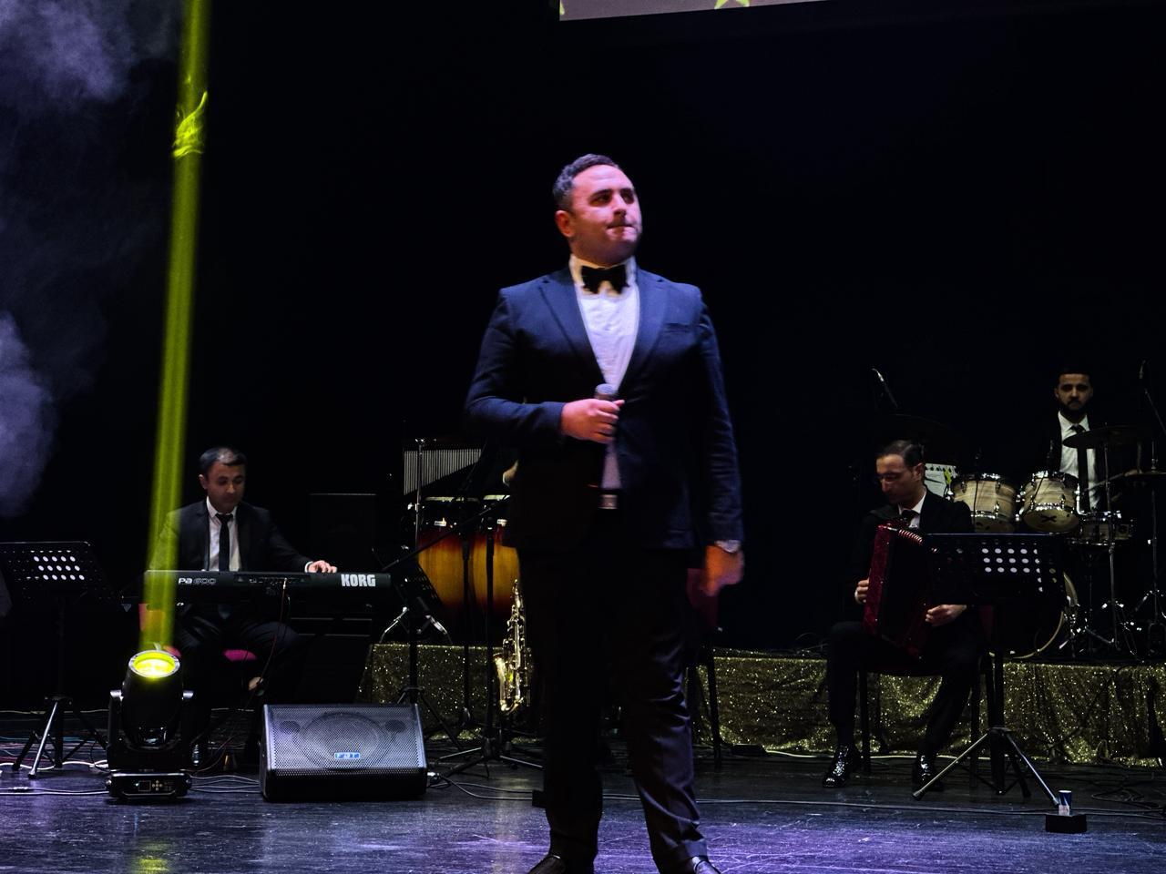 В Гянджинской государственной филармонии состоялась праздничная программа "В Новый год - вместе с нами"