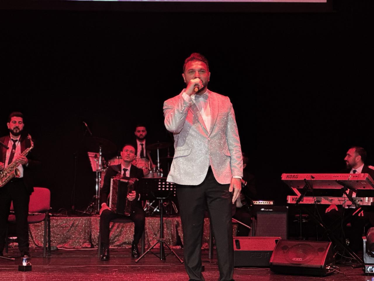 В Гянджинской государственной филармонии состоялась праздничная программа "В Новый год - вместе с нами"