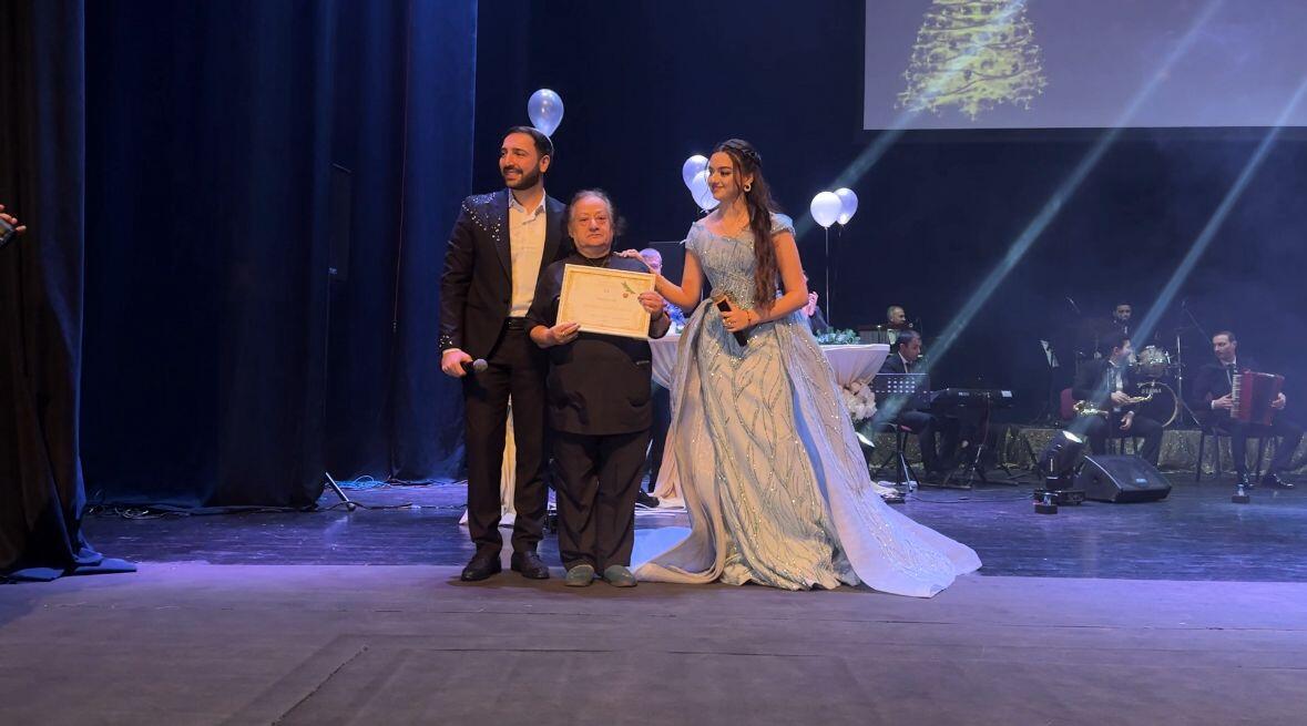 В Гянджинской государственной филармонии состоялась праздничная программа "В Новый год - вместе с нами"