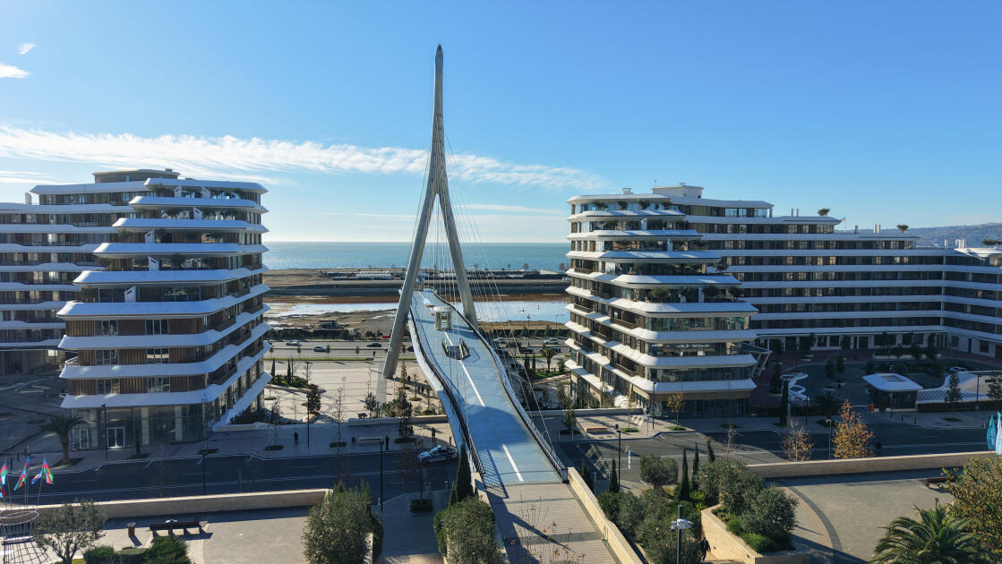 Президент Ильхам Алиев и Первая леди Мехрибан Алиева посетили «Баку Белый город»