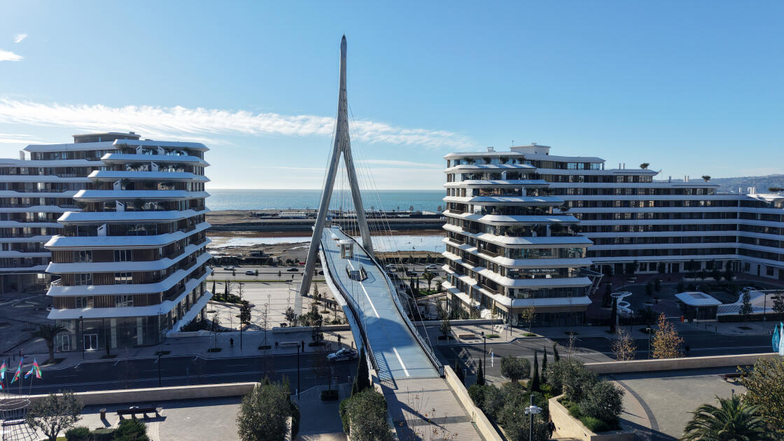 Президент Ильхам Алиев и Первая леди Мехрибан Алиева посетили «Баку Белый город»