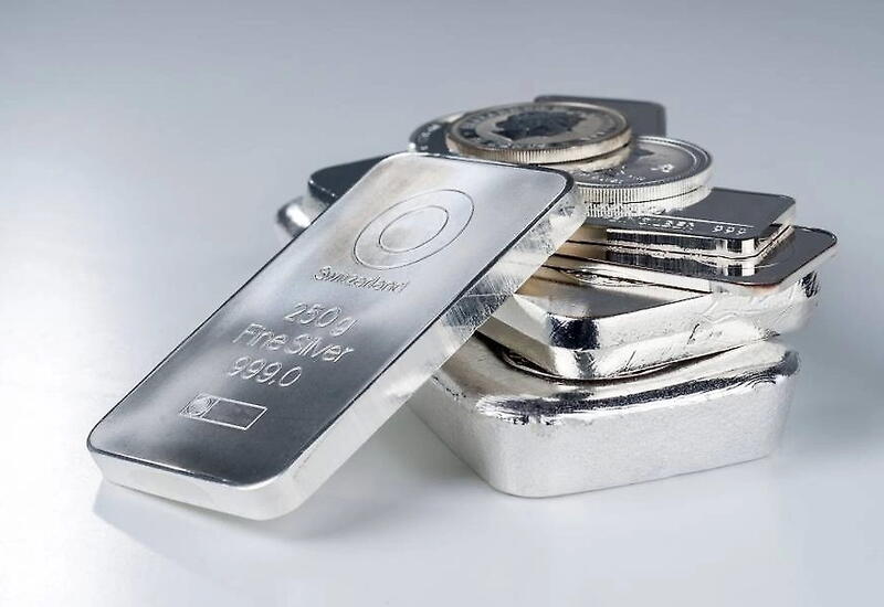 Серебро рекордно подорожало