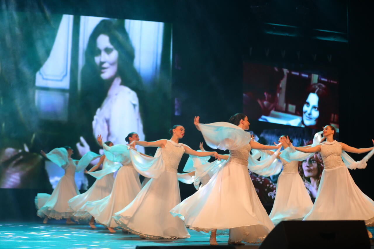 В Баку состоялся памятный вечер, посвященный 80-летию со дня рождения Амалии Панаховой