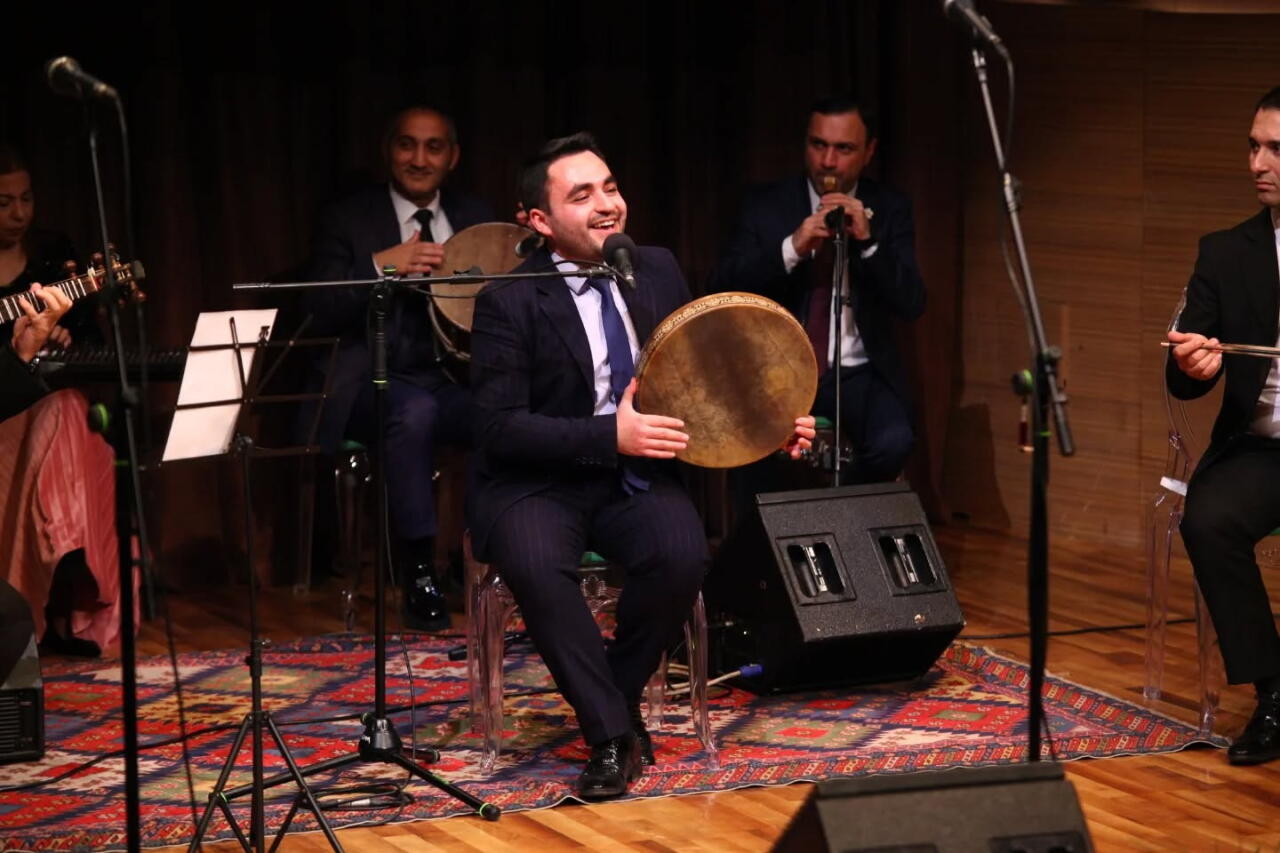 Торжественный вечер к 85-летию Бабы Махмудоглу