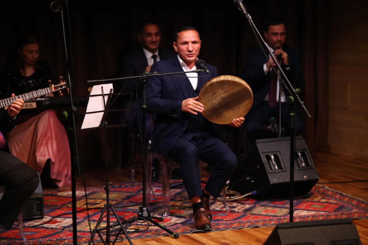 Торжественный вечер к 85-летию Бабы Махмудоглу