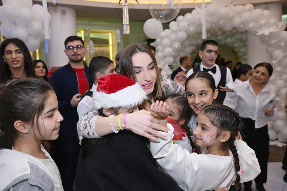Leyla Əliyeva, Arzu Əliyeva və Alena Əliyeva xüsusi qayğıya ehtiyacı olan uşaqlar üçün təşkil olunan bayram şənliyində iştirak ediblər